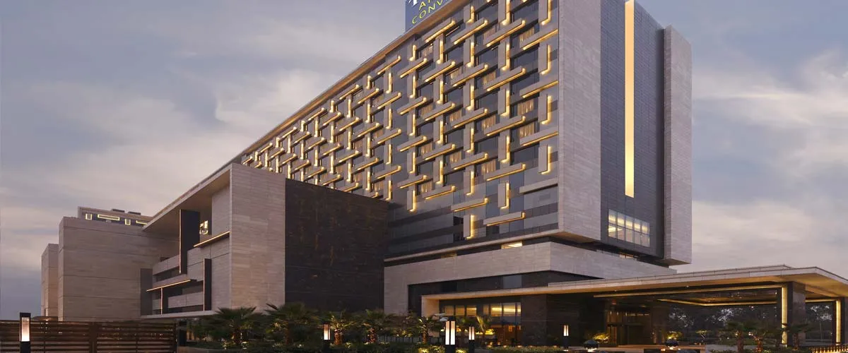 Call Girls in The Leela Ambience Convention Hotel New Delhi